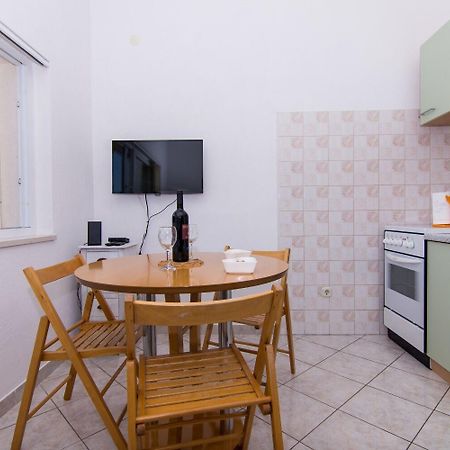 Apartments Ivica - Garden Terrace Slatine Exterior photo